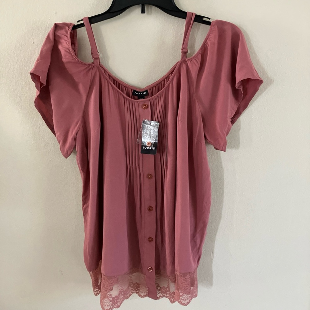 Torrid Cold Shoulder Top Pink Pleated With Lace Torrid Medium